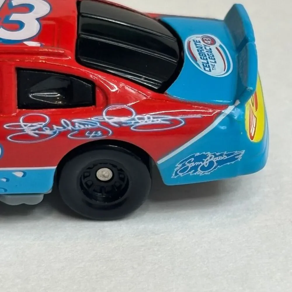 LOOSE Bobby Labonte #43 Cinnamon Toast Crunch Dodge Charger (1:64) Diecast